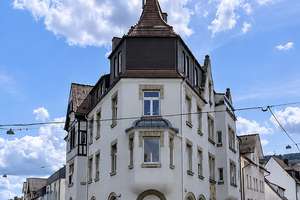 Stilvolle 4-Zimmer-Altbauwohnung in Stuttgart-Ost – frisch renoviert mit neuer Einbauküche – Hornbergstraße 51, 70188 Gaisburg, Stuttgart – Vorschaubild 3