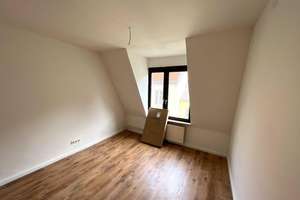 Hell, sehr zentral und mit Einbauküche: freundliche 3-Zimmer-Wohnung in Flensburg – Johanisstraße 75-77, 24937 Sankt Johannis, Flensburg – Vorschaubild 6