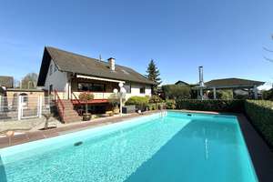 Ein Pool - Drei Wohnungen - Ein Preis ! Schönes Haus in idyllischer Lage von Ruit – Die vollständige Adresse der Immobilie erhältst du vom Anbieter., 75015 Bretten – Vorschaubild 1