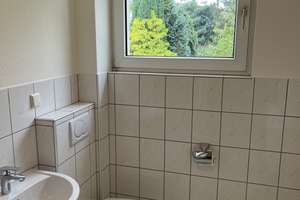 Vollständig renovierte 3-Zimmer-Wohnung mit Balkon in Leverkusen-Quettingen – Pfarrer-Jekel-Straße 20, 51381 Quettingen, Leverkusen – Vorschaubild 9