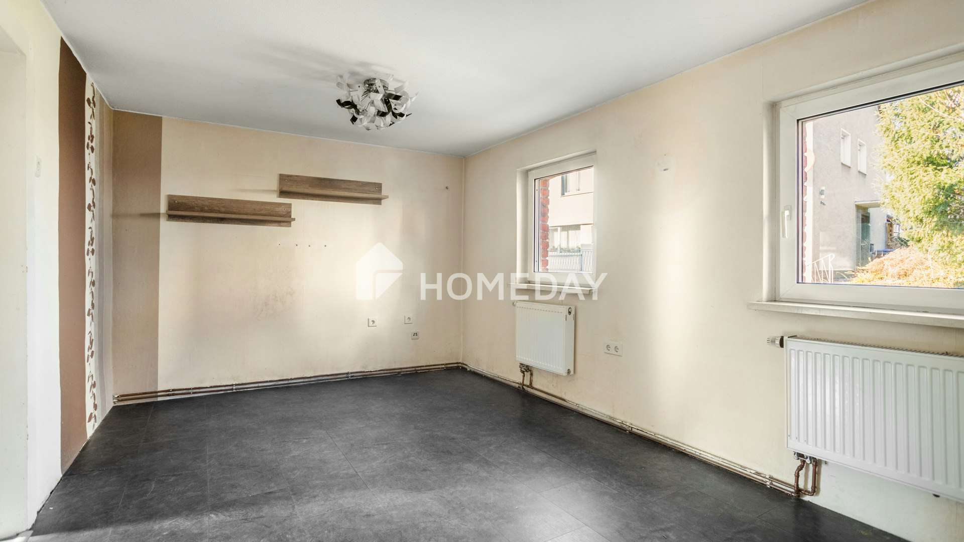 Immobilie in Werl - Historisches Einfamilienhaus von 1860 mit Innenhof, Balkon und viel Gestaltungspotenzial - Bild 1