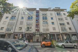 Stadt|Mitte — 2-Zimmer-Wohnung mit Aufzug und Duplexstellplatz, die U-Bahn direkt vor der Türe