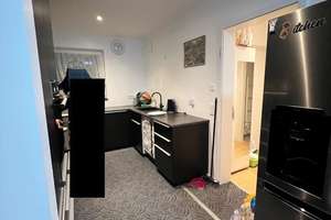 Imposante 4-Zimmer-Eigentumswohnung in erstklassiger Lage von München-Hadern – Die vollständige Adresse der Immobilie erhältst du vom Anbieter., 81375 Neuhadern, München – Vorschaubild 9