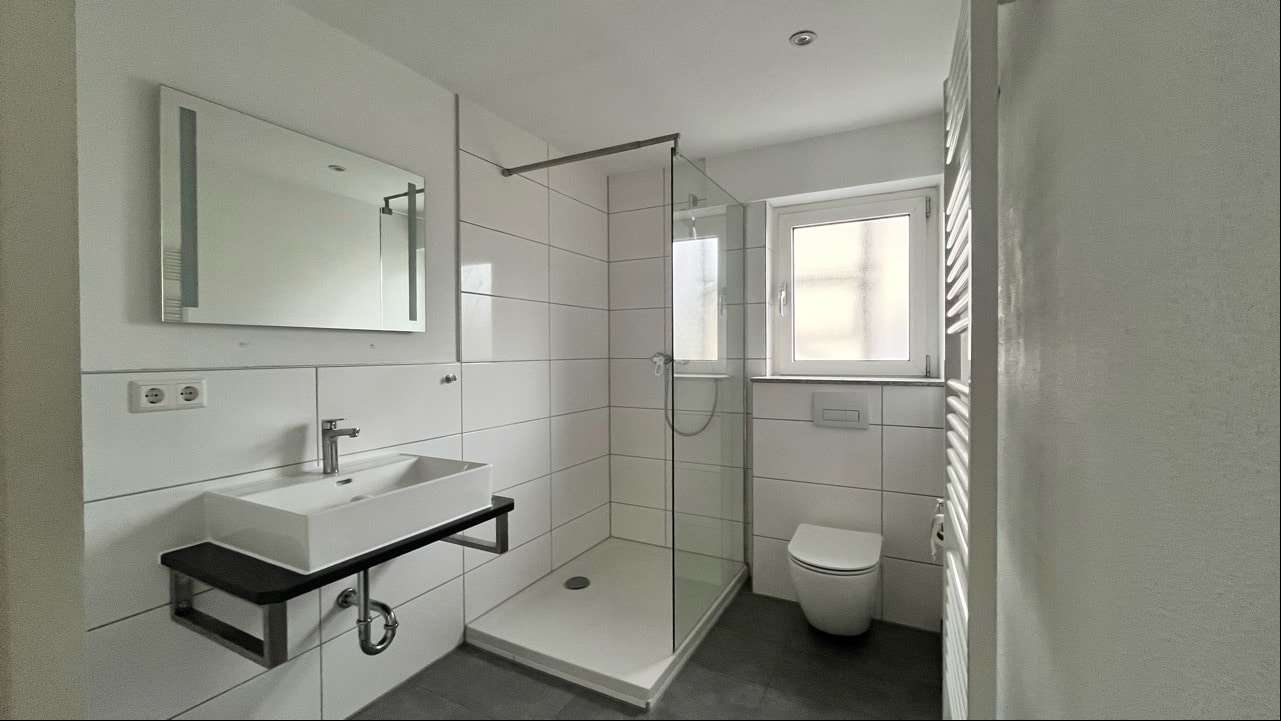 Immobilie in Affalterbach - Solide Kapitalanlage - modernisiertes Dreifamilienhaus in begehrter Lage von Affalterbach! - Bild 3