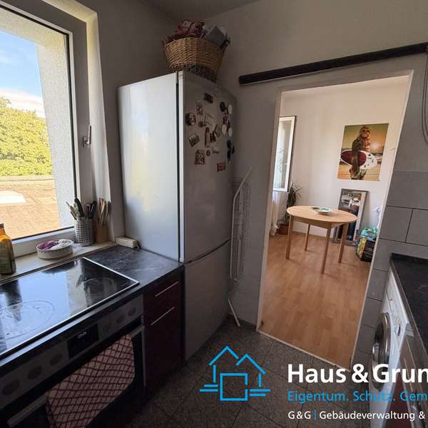 ***helle 3-Zimmer-Wohnung mit modernem Bad in unmittelbarer Nähe des Luisenhospitals***