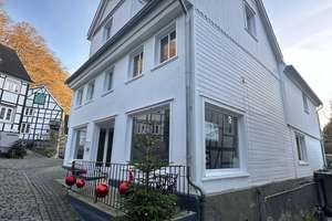 "Schmuckstück" Bergische Gemütlichkeit garantiert! Leben & Arbeiten, in Solingen- Unterburg – Schlossbergstr. 8, 42659 Burg/Höhscheid, Solingen – Vorschaubild 2