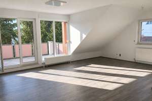 Exklusive 4,5-Zimmer-Maisonette-Wohnung mit Balkon in Wiesbaden-Naurod