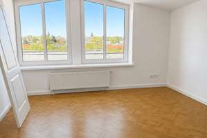 Erstbezug nach Modernisierung – Dachgeschosswohnung mit Küche |Parkett | Balkon | Badewanne | Dusche – Die vollständige Adresse der Immobilie erhältst du vom Anbieter., 39106 Alte Neustadt, Magdeburg – Vorschaubild 6