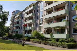 Berlin-Mitte! Top modernisierte, vermietete 3-Zimmer Wohnung (2. OG) mit Balkon in ruhiger Grünlage – Die vollständige Adresse der Immobilie erhältst du vom Anbieter., 10178 Mitte (Ortsteil), Berlin – Vorschaubild 1
