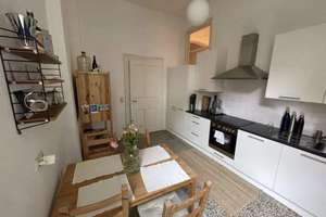 ANFRAGENSTOPP - Attraktive 4-Zimmer-Wohnung mit Balkon und EBK in Wiesbaden – Die vollständige Adresse der Immobilie erhältst du vom Anbieter., 65185 Mitte, Wiesbaden – Vorschaubild 4