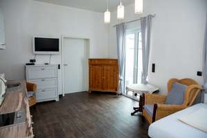 TOP LAGE SCHIERSTEIN ++ Einzigartige Immobilie ++ Hotelbetrieb oder Apartmenthaus möglich ++ – Die vollständige Adresse der Immobilie erhältst du vom Anbieter., 65201 Schierstein, Wiesbaden – Vorschaubild 5