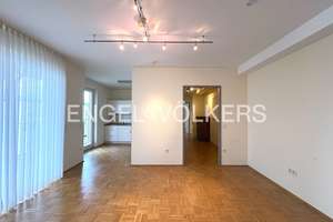 Lichtdurchflutete 2-Zimmer-Wohnung mit umlaufendem Balkon, Aufzug und Stellplatz – Die vollständige Adresse der Immobilie erhältst du vom Anbieter., 57074 Siegen, Siegen – Vorschaubild 2
