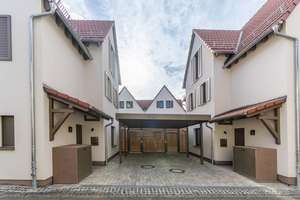 Keine Maklerprovision !!! Neubau-Wohntraum im alten Ortskern von Bad Homburg (Ober-Erlenbach) – Am Alten Rathaus 15 b, 61352 Bad Homburg vor der Höhe – Vorschaubild 2
