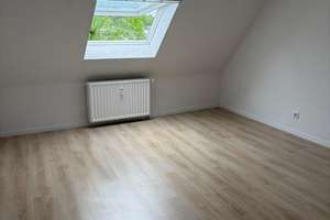 Moderne 2-Zimmer-Dachgeschosswohnung in Wuppertal ***WBS notwendig!*** – Dammstraße 1, 42117 Elberfeld West, Wuppertal – Vorschaubild 2