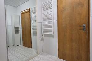 Großzügige, frisch renovierte Maisonette-Wohnung mit 5 Zimmern, 3 Bädern & Balkon – Bahnhofstraße 5, 97450 Arnstein – Vorschaubild 22