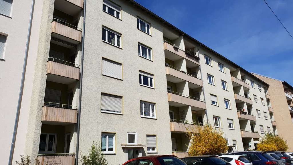 Kapitalanlage! 3-Zimmer Wohnung mit Balkon, zentral in Neu-Ulm Stadtmitte