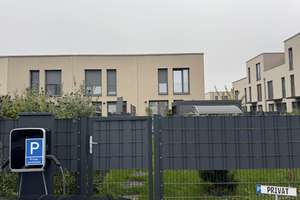 Modernes Reihenendhaus in TOP-Lage, großer Garten, Stellplätze, Pergola… – Die vollständige Adresse der Immobilie erhältst du vom Anbieter., 63225 Langen (Hessen) – Vorschaubild 2