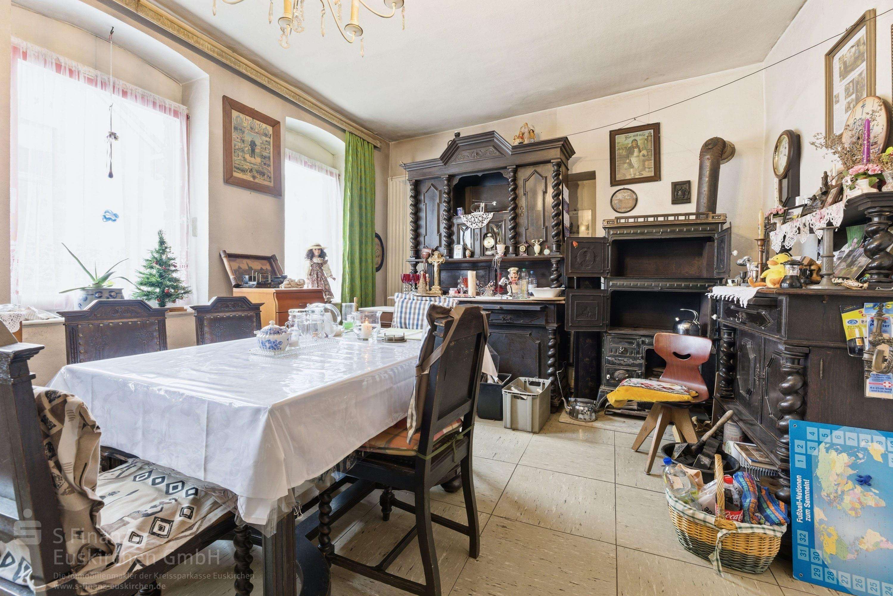 Weilerswist-Lommersum: Vierkanthof mit Scheune und Entwicklungspotenzial auf 815 m² Grundstück! 36, Euskirchen Kreis – Bild 4