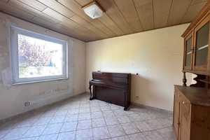 Massiv gebauter Flachdachbungalow mit sanierter Einliegerwohnung und sonnigem Garten  – Mainz-Bingen (Kreis) – Vorschaubild 8