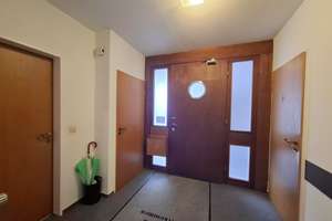 Sicherheit und Rendite für Ihre Kapitalanlage! Vermietetes Geschäftshaus in exponierter Lage – Die vollständige Adresse der Immobilie erhältst du vom Anbieter., 26919 Brake (Unterweser) – Vorschaubild 3