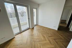 Balkon zum Innenhof!! - mit EBK, Abstellkammer und Waschmaschinenanschluss! – Otto-Franke-Straße 45, 12489 Adlershof, Berlin – Vorschaubild 4