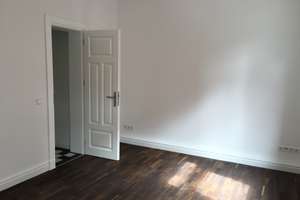 Zwei-Zimmer-Wohnung in saniertem Altbau in Linden-Nord – 30451 Linden-Nord, Hannover – Vorschaubild 3