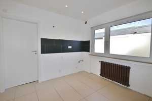 Attraktiver Bungalow mit Einliegerwohnung und zusätzlicher Nutzfläche in bevorzugter Lage von Hilden – Mettmann (Kreis) – Vorschaubild 6