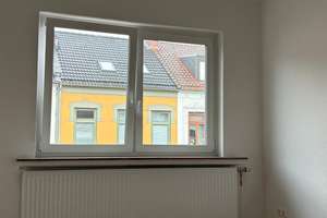 Frisch renovierte  4,5 Zimmern Whg. Mit  Balkon in Bremen – Fliederstraße 22, 28207 Hastedt, Bremen – Vorschaubild 9