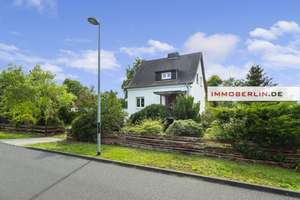 IMMOBERLIN.DE - Sehr sympathisches Einfamilienhaus mit paradiesischem Südwestgarten in Wohlfühllage – Die vollständige Adresse der Immobilie erhältst du vom Anbieter., 14513 Teltow – Vorschaubild 2