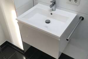 SCHWABING | attraktive DG-Wohnung mit EBK & Parkett & Videosprechanlage – Die vollständige Adresse der Immobilie erhältst du vom Anbieter., 80796 Neuschwabing, München – Vorschaubild 4