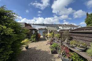 Gepflegtes, großzügiges Reihenmittelhaus mit Nebengebäuden, Garten & Garage in Hückelhoven-Hilfarth – Die vollständige Adresse der Immobilie erhältst du vom Anbieter., 41836 Hückelhoven – Vorschaubild 54