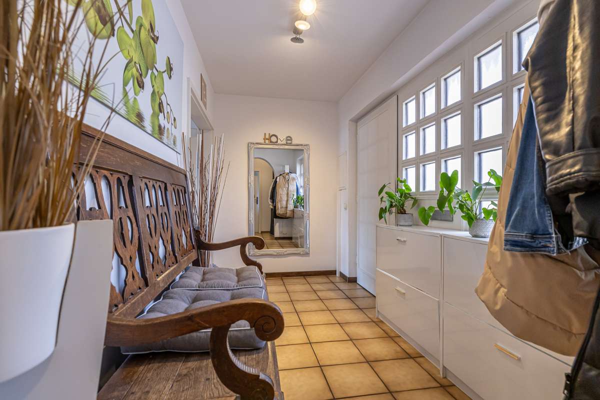 Immobilie in Walzbachtal - Ihr neues Zuhause in Jöhlingen- Einfamilienhaus mit ELW zum Wohlfühlen - Bild 4