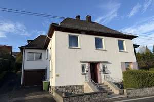Ansprechendes Einfamilienhaus mit Einliegerwohnung und großem Grundstück in Raubach – Die vollständige Adresse der Immobilie erhältst du vom Anbieter., 56316 Raubach – Vorschaubild 3