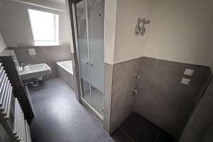 ERSTBEZUG! Moderne 2-Raum-Dachgeschosswohnung mit tollem Tageslichtbad & offener Wohnküche! – 2826 Innenstadt, Görlitz – Vorschaubild 1