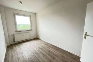 Neu Sanierte 3 Zimmer mit bester Aussicht in Zwickau – Moseler Straße 10, 8058 Pölbitz, Zwickau – Vorschaubild 2