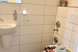 Helle, exklusive 4, bzw. 3,5  Zimmer Wohnung mit Aufzug , Balkon , Tiefgarage und EBK ! – Kirchhausener Straße 4, 74078 Frankenbach, Heilbronn – Vorschaubild 16