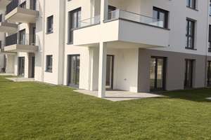 Neubau – Erstbezug in einer hellen 2-Zimmer-Wohnung im Erdgeschoss mit großem Privatgarten! – Am Alten Lindewerk 10, 55246 Mainz-Kostheim, Wiesbaden – Vorschaubild 1
