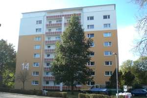 Renoviertes 1-Zimmer-Appartment mit Fahrstuhl, Balkon und einem super Ausblich! Sofort anmietbar! – Brüder-Grimm-Ring 14, 23560 Moisling, Lübeck – Vorschaubild 2