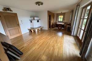 Charmantes Einfamilienhaus mit Garten und Garage in Rettenbach – Die vollständige Adresse der Immobilie erhältst du vom Anbieter., 93191 Rettenbach – Vorschaubild 12