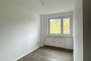 Hier lässt es sich Wohnen - 4-Zimmer-Wohnung mit Balkon! – Richard-Zimmermann-Str. 7, 7747 Neulobeda, Jena – Vorschaubild 5