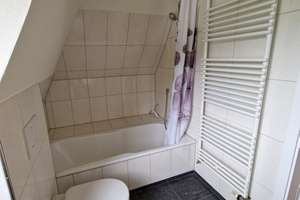 2,5-Zimmer-DG-Wohnung mit EBK in Stuttgart-Süd/Heslach – Die vollständige Adresse der Immobilie erhältst du vom Anbieter., 70199 Südheim, Stuttgart – Vorschaubild 6