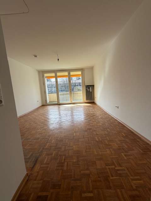 Immobilie in Gmund - Seenahe Wohnung mit Südbalkon und Einzelgarage  - Bild 2