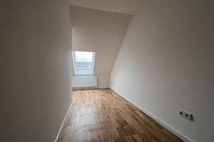 Zweitbezug: PENTHOUSE - 2 Etagen mit ca. 138 m² - 4-Zi, TERRASSE, 2 Bäder, TG, LUXUS per SOFORT – Die vollständige Adresse der Immobilie erhältst du vom Anbieter., 13088 Weißensee, Berlin – Vorschaubild 18