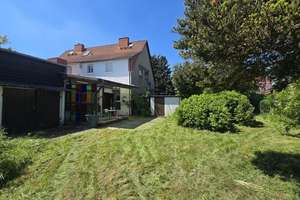 Doppelhaushälfte Berlin-Mahlsdorf mit Modernisierungsaufw, 825 qm Grund,  Hammergrundstück abteilbar – Die vollständige Adresse der Immobilie erhältst du vom Anbieter., 12623 Mahlsdorf, Berlin – Vorschaubild 2