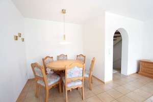 Sonniges Reihenhaus in absolut ruhiger Lage in Puchheim, 5 Zimmer+ Bad+ 2 WCs + Südbalkon+ Südgarten – 82178 Puchheim – Vorschaubild 4