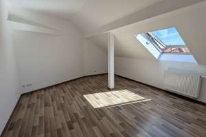 +++NEU!+TRAUMWOHNUNG+4-R. DG-WOHNUNG+OFFENE KÜCHE+WOZI. MIT LOGGIA+++ – Riebeckstr.  32, 4317 Reudnitz-Thonberg, Leipzig – Vorschaubild 4