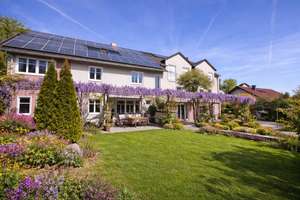 Familientraum mit Mieteinnahmen – Hochwertiges MFH mit 4 Einheiten und Top-Energieeffizienz – Die vollständige Adresse der Immobilie erhältst du vom Anbieter., 63773 Goldbach – Vorschaubild 1