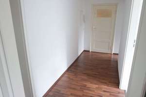 Eutritzsch - schöne Singlewohnung mit Tageslichtbad und schickem Fussboden in verkehrsgünstiger Lage – Delitzscher Straße 142, 4129 Eutritzsch, Leipzig – Vorschaubild 8