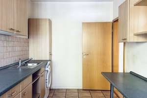 Pempelfort - helle 2-Zimmer Wohnung mit Balkon - ideal für Eigennutzer & Kapitalanleger – Die vollständige Adresse der Immobilie erhältst du vom Anbieter., 40477 Pempelfort, Düsseldorf – Vorschaubild 9
