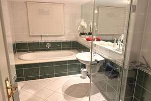 ATTRAKTIVE 2-ZIMMER-ETW MIT XXL-TERRASSE & GARTEN / WBN.-KOHLHECK – Paul-Gerhardt-Straße 31, 65197 Dotzheim, Wiesbaden – Vorschaubild 31